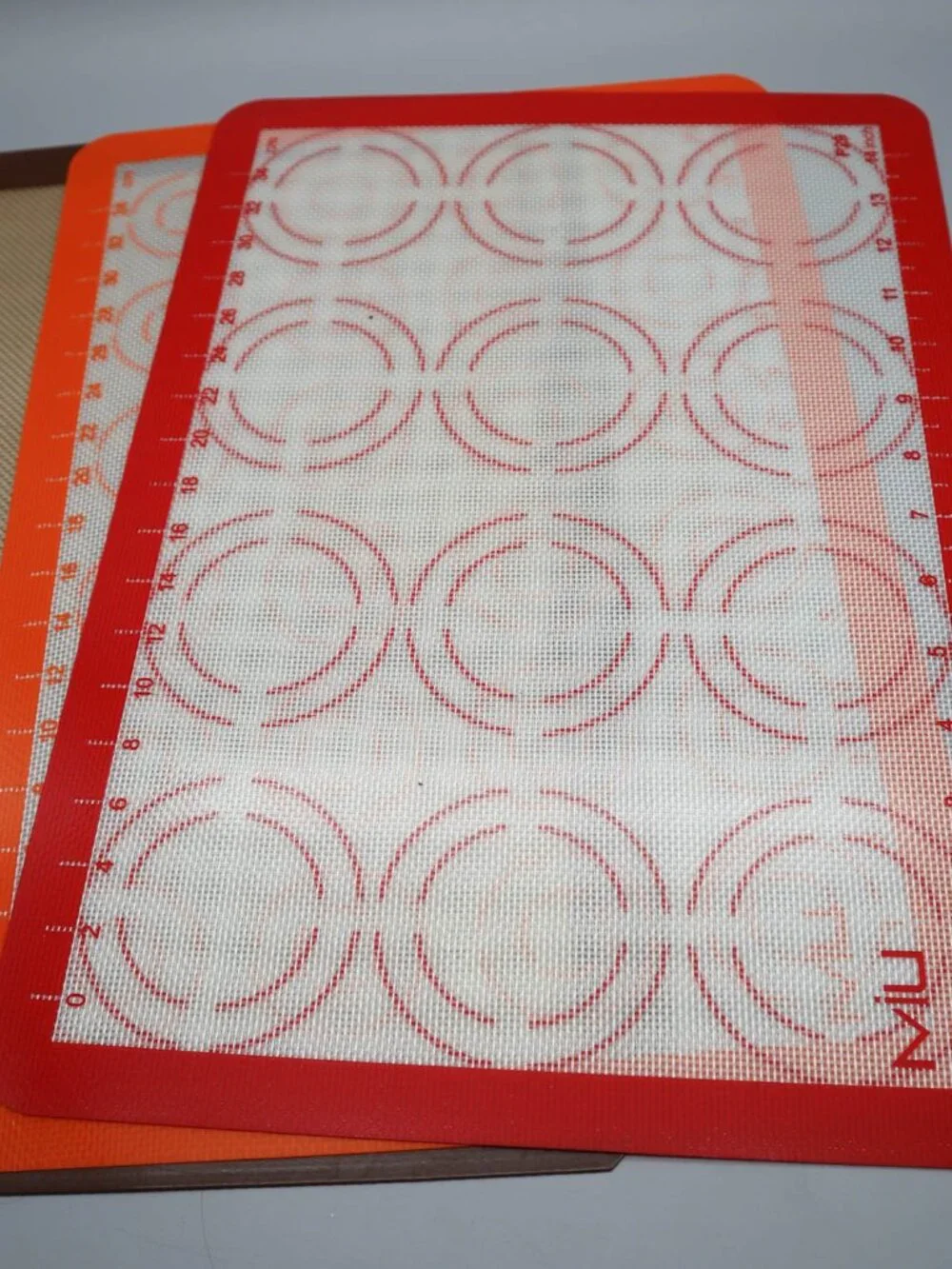 Lot of 6 Silicone Baking Mats for Macarons Pie Pastry MIU & Real Simple